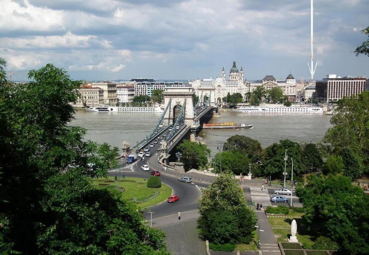 City Corso Apartman Budapest Exterior foto
